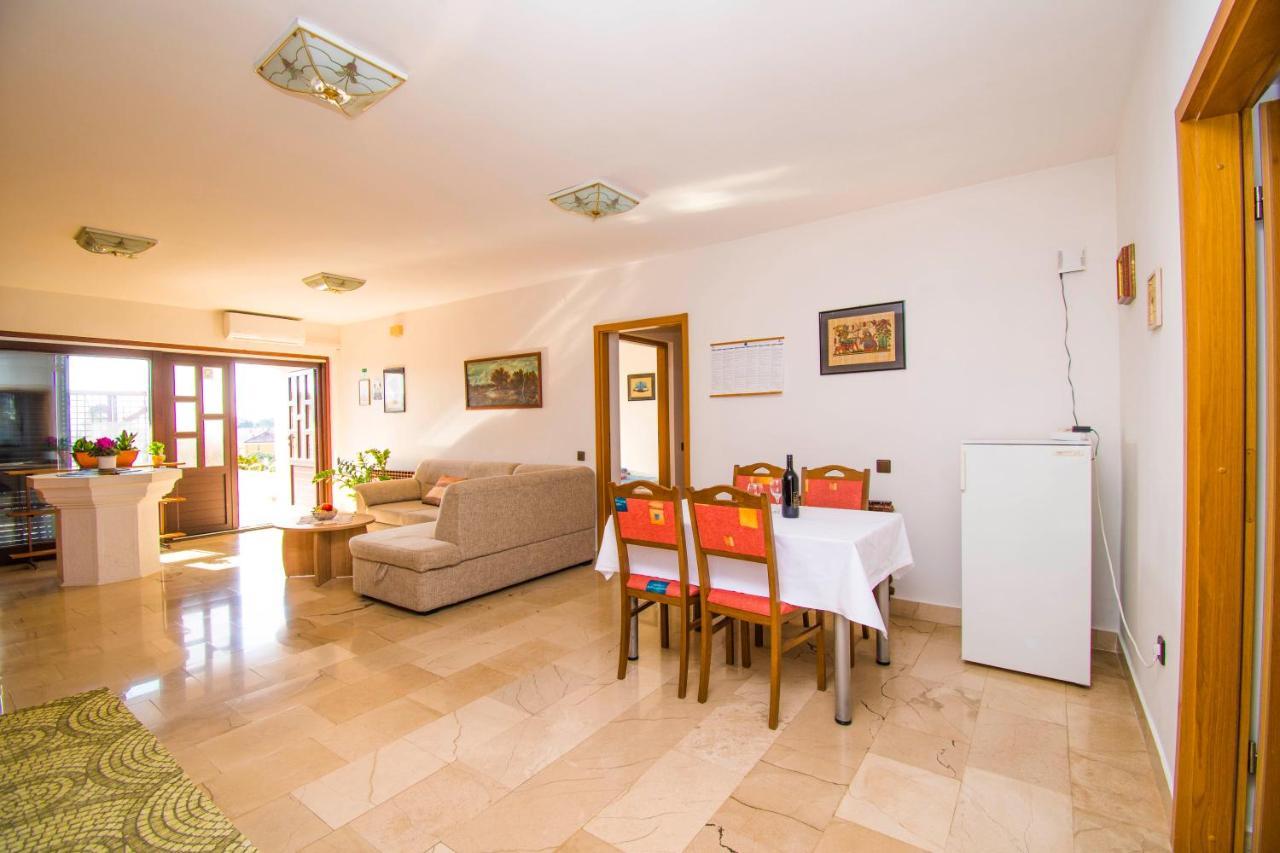 Apartments Grand & Plav In Krk Veglia Exterior foto