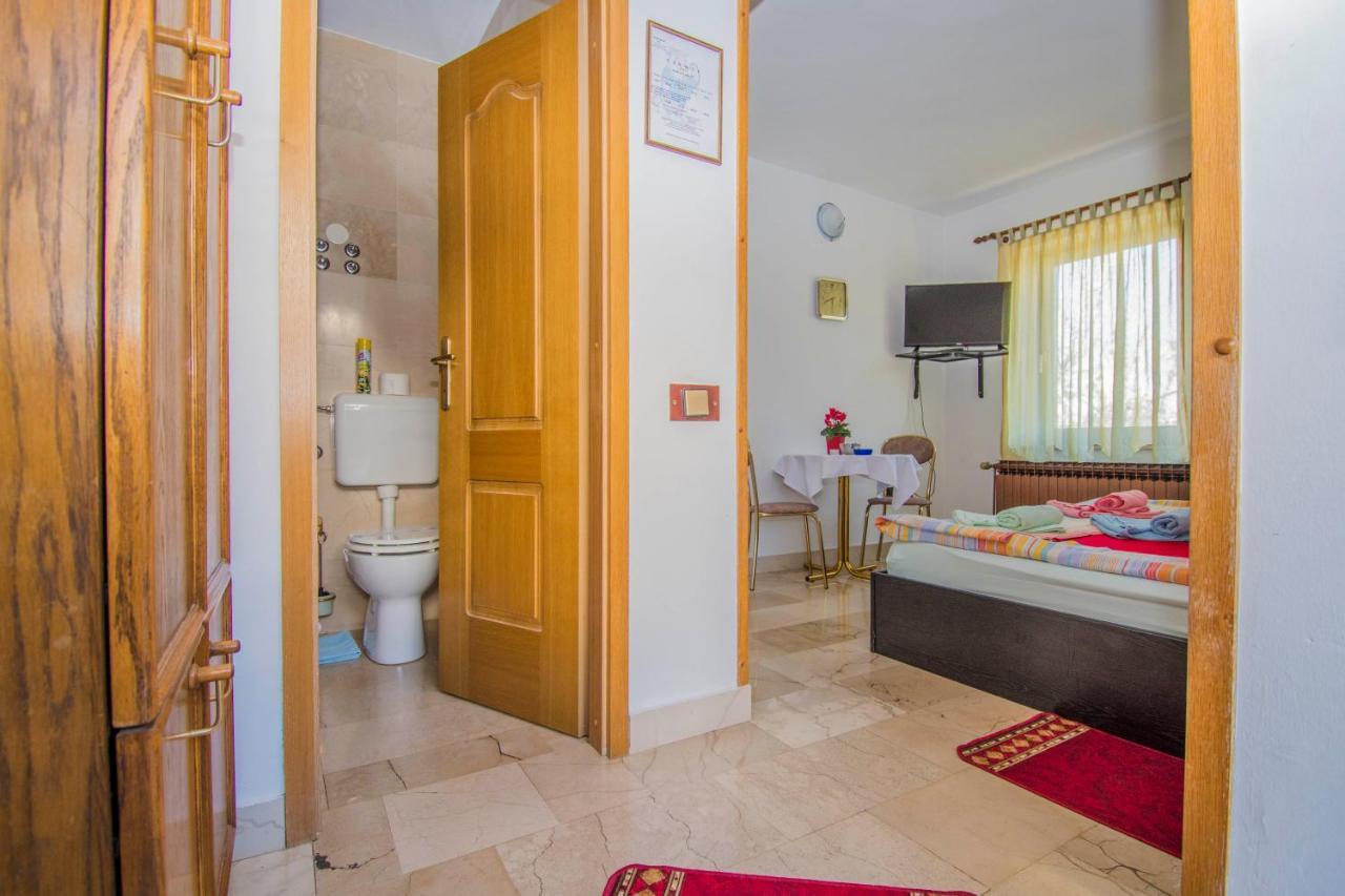 Apartments Grand & Plav In Krk Veglia Exterior foto