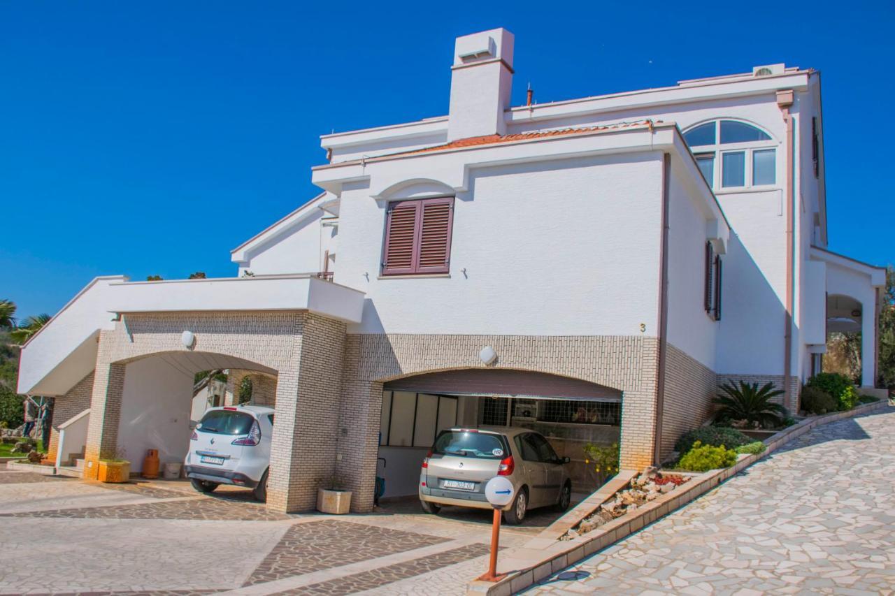 Apartments Grand & Plav In Krk Veglia Exterior foto