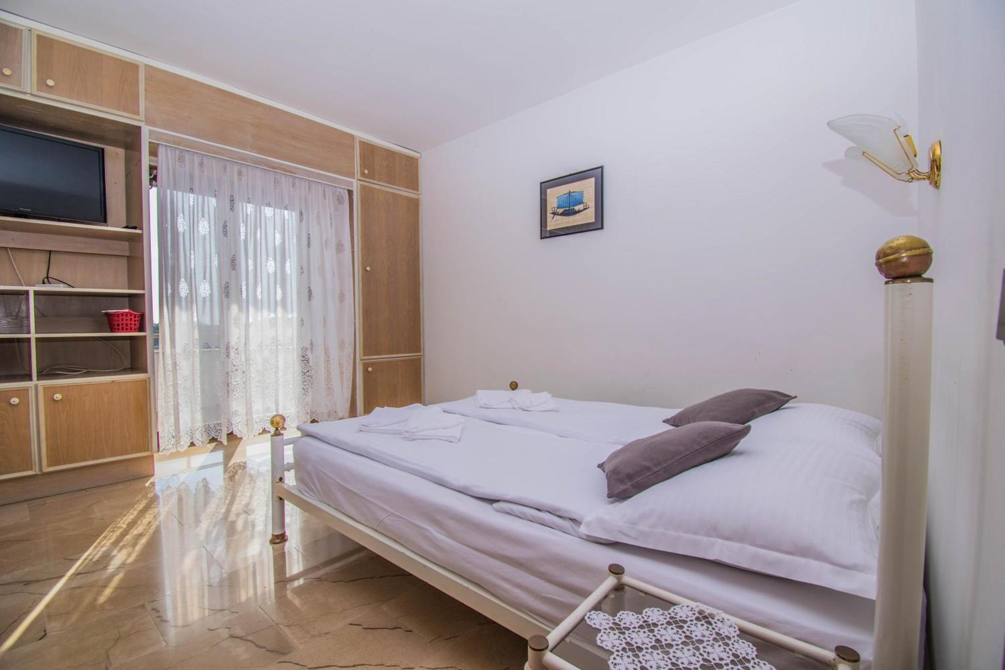 Apartments Grand & Plav In Krk Veglia Exterior foto